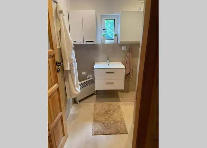 بيت للعطل W Sitnie *